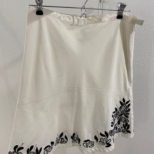 White House Black Market skirt